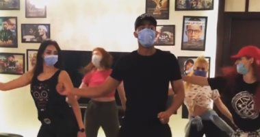 بالكمامة.. محمد رمضان يكشف عن كواليس كليبه الجديد "كورونا فيروس"