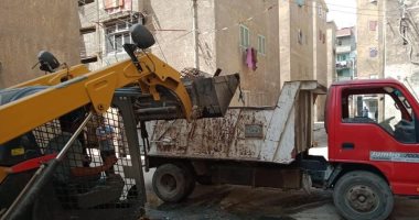 ًصور.. حملة نظافة مكبرة لرفع تراكمات القمامة بمنطقة مساكن الجمهورية 