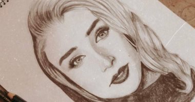 أسماء تشارك برسومات فنية وبورترية تبرز موهبتها