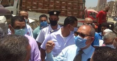 صور.. محافظة القاهرة تحصر بائعى سوق الخميس بالمطرية لنقلهم للسوق الجديد