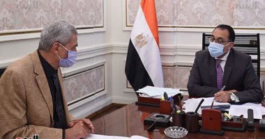 رئيس الوزراء يناقش استراتيجية توطين صناعة المستحضرات والمستلزمات الطبية