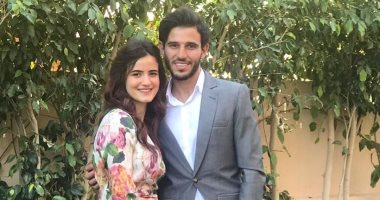 شاهد.. عمر كمال يُحيى حفل زفاف حمدى فتحى وسط نجوم الأهلى