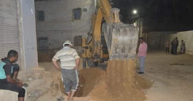استكمال إلغاء خطوط مواسير الاسبستوس المحظورة دوليا بأحياء الخارجة