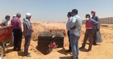مسئول بوزارة الإسكان يتفقد سير العمل بالحيين الحكومى والسكنى بالعاصمة الإدارية