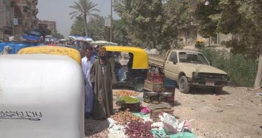 صور.. فض تجمعات الأسواق وإزالة إشغالات الطريق بالعامرية وشرق الإسكندرية