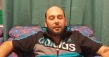 الدكتور البطل يجهش بالبكاء على الهواء.. ويؤكد: لولا زوجتى ما أصبحت شيئًا