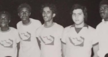 شاهد.. تركى آل الشيخ يكشف عن صورة لهانى شاكر بقميص نادى النصر السعودى 