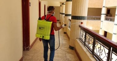 حملات للرش والتعقيم بالمنشآت العام والحكومية بالطود للوقاية من فيروس كورونا