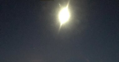 بعيدا عن الأرقام.. محمد العريان: إضاءة القمر للمحيط مثيرة للإعجاب "صورة"