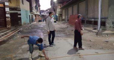 للوقاية من فيروس كورونا.. مركز ومدينة فايد بالإسماعيلية يعقمون الشوارع