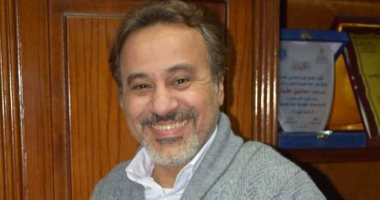 إيهاب فهمى بعد فركش "اللى ما يشترى يتفرج" يعود لـ"نقل عام" و"ملف سرى"