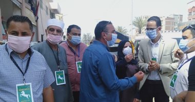 مبادرة "إرادة شعب الشرقية" تجوب شوارع أبوكبير لتوعية الأهالى بكورونا