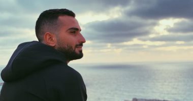 محمد الشرنوبى يحيى حفل عيد الحب على مسرح الزمالك