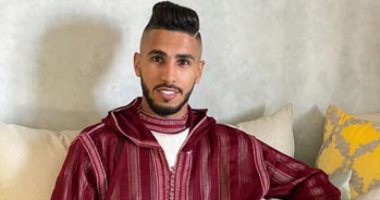 أوناجم يستعيد ذكريات الطفولة بالمكعبات الملونة مع ابنته