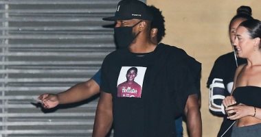 في نفس اليوم..جيمي فوكس بين الاحتجاجات ضد العنصرية وقضاء وقت ممتع مع أصدقائه