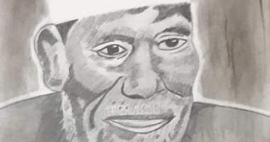 "اسراء"من أسيوط تشارك بلوحات تبرز موهبتها فى الرسم