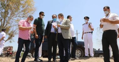 صور.. محافظ المنوفية يوقف أعمال بناء لمبنى لحين الفحص والمراجعة