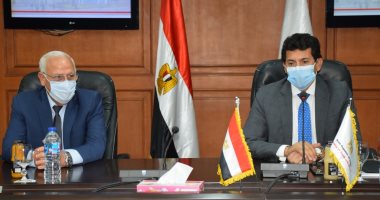 وزيرا الشباب والإسكان ومحافظ بورسعيد يبحثون إنشاء المدينة الرياضية الجديدة