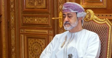 سلطان عمان يبحث هاتفيا مع وزير الخارجية الأمريكى سبل تعزيز العلاقات