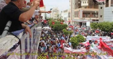 تجمع حاشد بصفاقس التونسية ورفع شعارات ضد الغنوشي تصفىه بـ"السفاح"