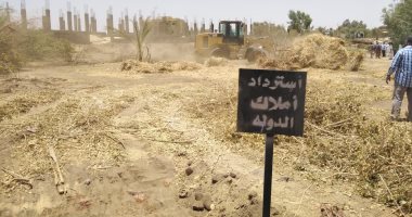 مدينة أرمنت تنفذ 19 قرار إزالة بمساحة 3 أفدنة و2 قيراط غرب الأقصر