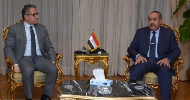 خالد العنانى: حزمة من التخفيضات على الطيران لتحفيز السياحة الخارجية عند عودتها