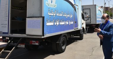 محافظ أسوان يتفقد منافذ البيع المتنقلة لمنتجات السلع الغذائية والمطهرات  