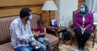 وزيرة التضامن توجه بصرف إعانة شهرية لمواطن بعد انتشار صوره على السوشيال ميديا