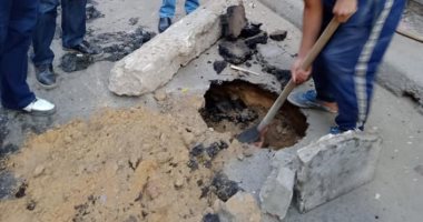 صور.. إصلاح هبوط أرضى بحى جمرك الإسكندرية.. وحملات لضبط المخالفات
