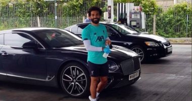 موقف رائع للنجم محمد صلاح داخل إحدى محطات البنزين بإنجلترا