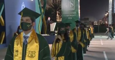 التخرج فى زمن كورونا.. مدرسة بحرينية تحتفل بطلابها فى حلبة سباقات فورومولا 1