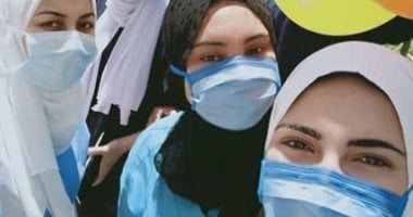 الجيش الأبيض.. طاقم تمريض على خط مواجهة كورونا بمستشفى حجر بلقاس