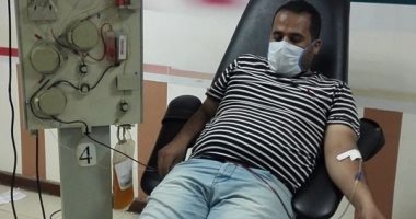 مشرف الأشعة بصحة الأقصر يتبرع ببلازما الدم بالمستشفى الدولى 