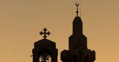 مائدة واحدة وصومان.. حين يلتقى الصوم الكبير مع رمضان فوق أرض مصر.. وعندما تتزامن التراويح مع التسبحة فى مشهد مصرى لا يتكرر كثيرًا.. كاهن الكنيسة السريانية: الصوم المشترك يرفع القلوب فوق الماديات