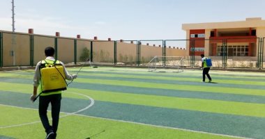 صور.. تنفيذ حملتى تعقيم للمنشآت الرياضية ومكافحة القوارض بشمال سيناء
