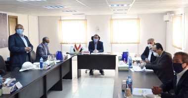 رئيس الوزراء يزور محطة معالجة مياه الصرف الصحى بأبورواش   