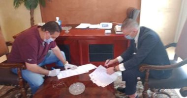 كارتيرون يوقع رسميًَا على تجديد عقده مع الزمالك