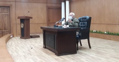 محافظ بورسعيد يبحث الاستعدادات النهائية لامتحانات الثانوية العامة والأزهرية.. صور