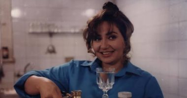 ليلى علوى تستعيد ذكريات تصوير فيلم تفاحة بصورة من 23 عامًا.. اعرف الحكاية
