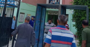 تعليم الجيزة تنتهى من تثبيت بوابات التعقيم بمدارس الصف والبدرشين والعياط وأطفيح