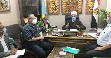 رئيس المنطقة الأزهرية بالإسكندرية يحدد المعاهد التى سيتم ترشيحها للاعتماد