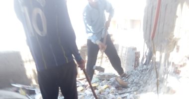 إزالة طابق مخالف في حملة لحي أول طنطا بالغربية