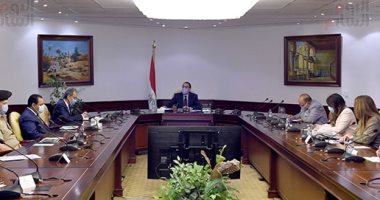 رئيس الوزراء يعقد اجتماع لمتابعة سير العمل بالعاصمة الإدارية الجديدة   