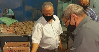 رئيس مدينة كوم أمبو يتفقد المخابز البلدية ويحرر 12 محضرا مخالفات تموينية