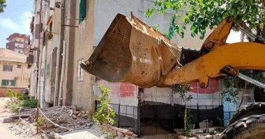 رفع 328 مخالفة إشغال طريق وإزالة 3 أكشاك مخالفة بالبحيرة.. صور
