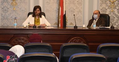 وزيرة الهجرة أمام البرلمان: الدولة أنهت أزمة المصريين العالقين بنجاح ولم تدر ظهرها لهم.. مصر لا تصمت إزاء أى اعتداء على أبنائها بالخارج.. نبيلة مكرم تؤكد نجاح الدولة المصرية فى التصدى للهجرة غير الشرعية