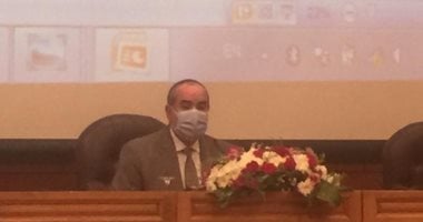 وزير الطيران: الصحة ستحدد الدول المتفشي بها الوباء لإلزام ركابها بتحليل pcr   