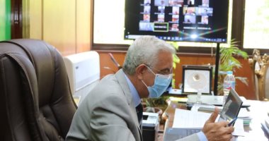 رئيس جامعة المنوفية يعقد اجتماعه الشهرى بعمداء الكليات لمتابعة الاستعداد للامتحانات