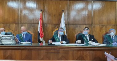 الإدارية العليا تبرئ قسم الأدوية والسموم بصيدلة المنصورة بسبب رسالة ماجستير.. المحكمة تنفى اتهام الجامعة للقسم بإجبارهم على تعيين مشرف من كلية الطب على رسالة ماجستير.. وتلغى عقوبات اللوم وتأخير العلاوة المستحقة