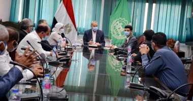  محافظ القليوبية يجتمع باللجنة العليا لكورونا ويتفقد مستشفى التأمين الصحي